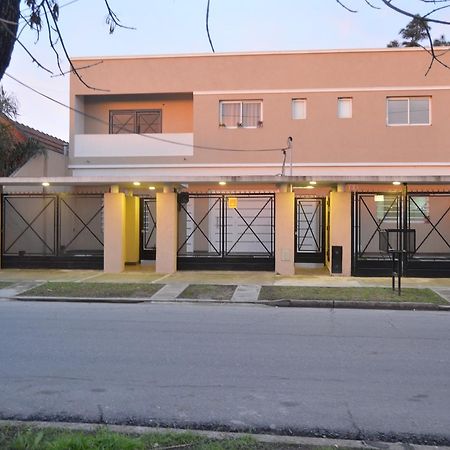 Mendoza Apartments Ezeiza Airport Luis Guillon Екстериор снимка