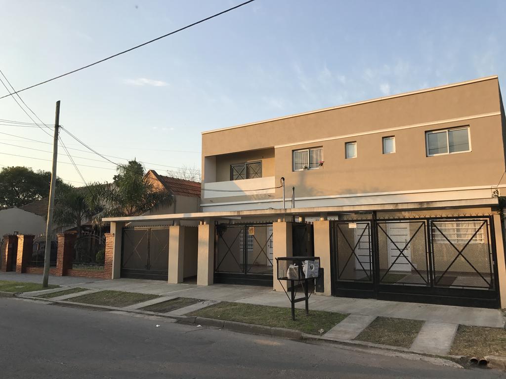 Mendoza Apartments Ezeiza Airport Luis Guillon Екстериор снимка