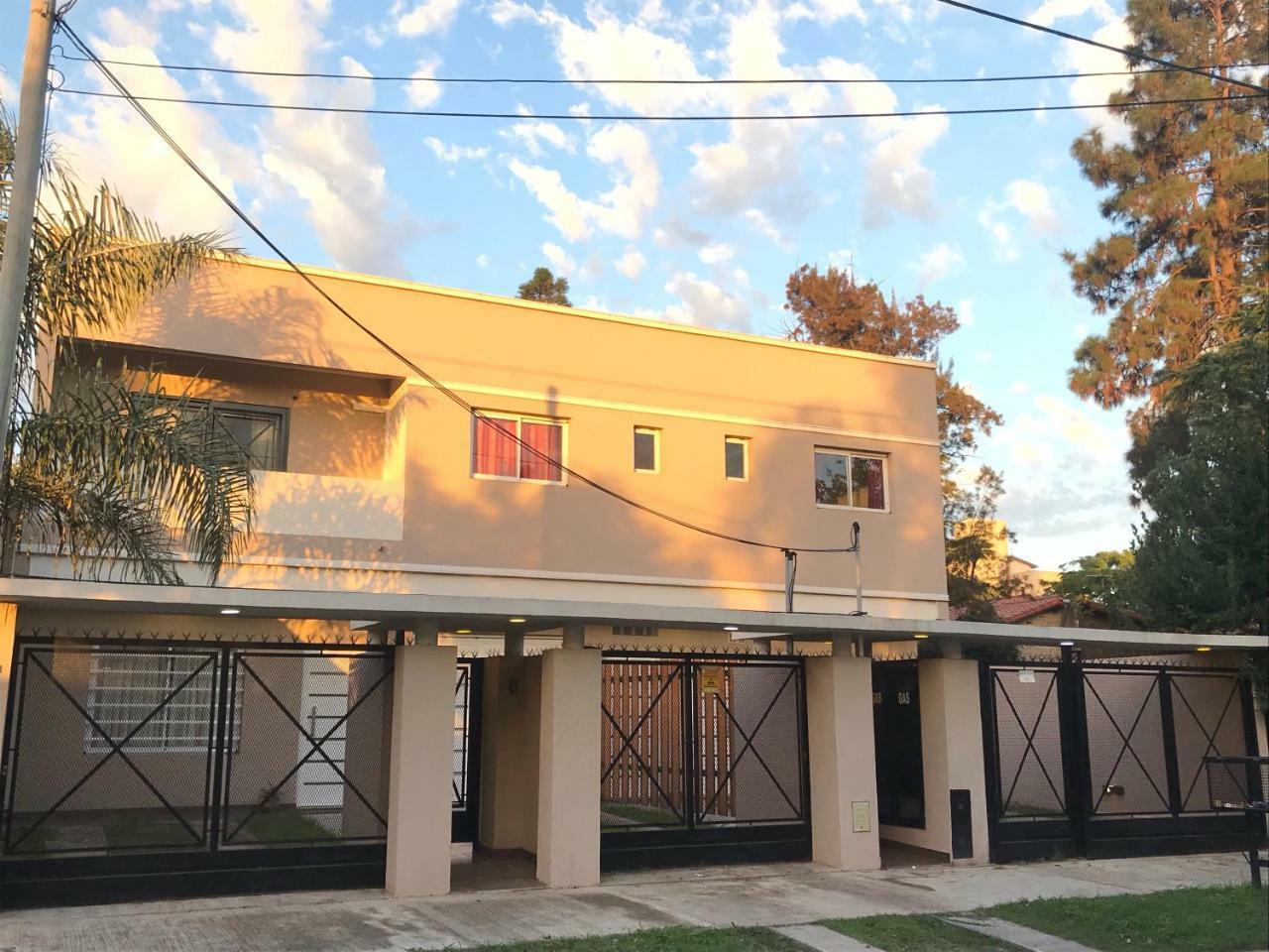 Mendoza Apartments Ezeiza Airport Luis Guillon Екстериор снимка